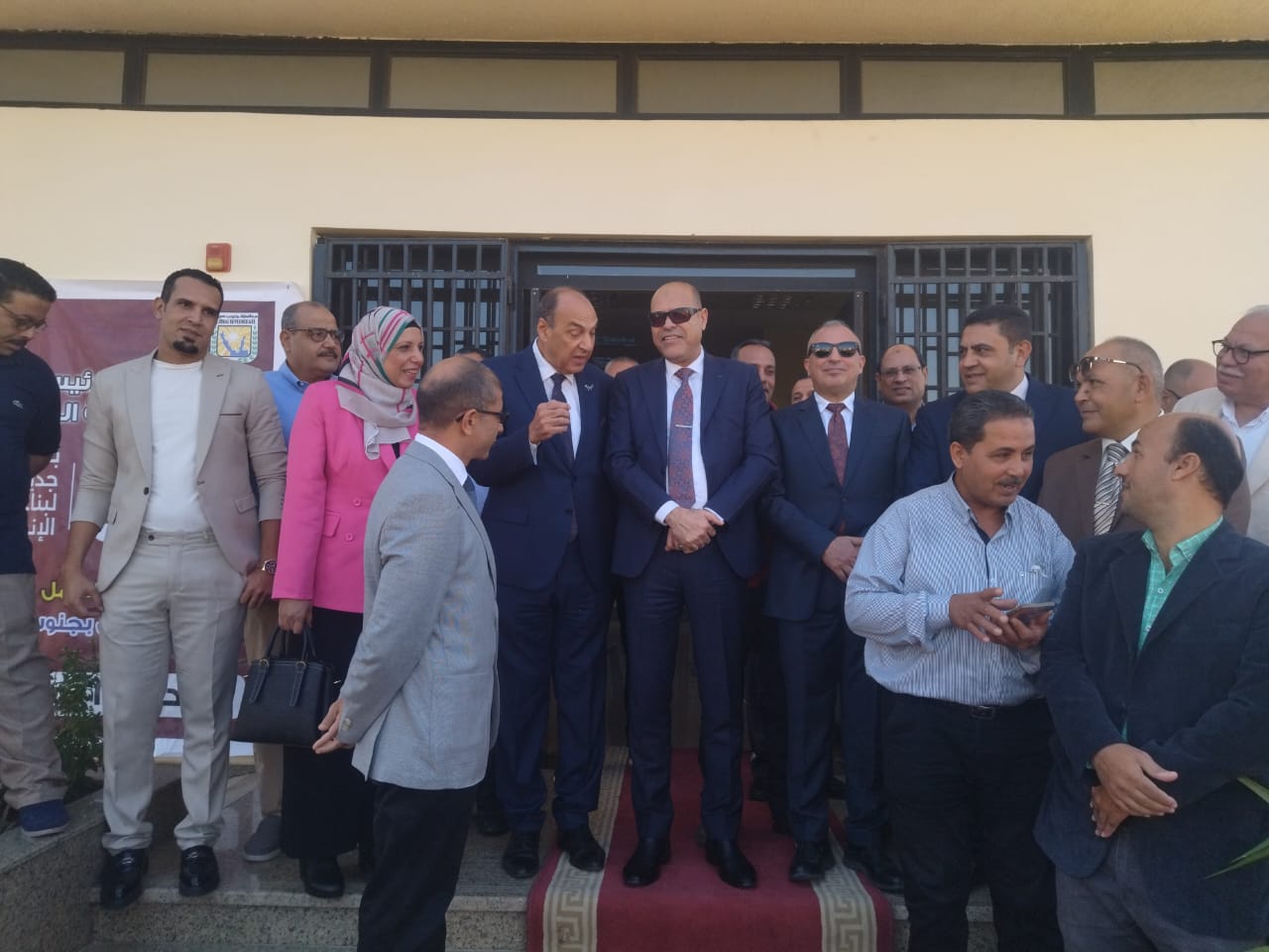 وزير القوى العامله 